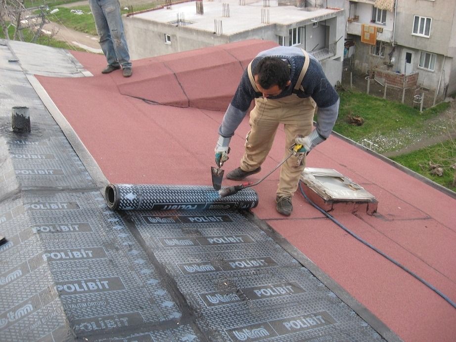 Üçyol EPDM Kauçuk Çatı – düz çatıda arduvazlı bitümlü membran serimi Üçyol EPDM Kauçuk Çatı – düz çatıda arduvazlı bitümlü membran serimi